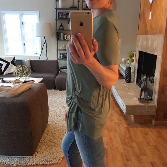 Last ones! Waterfall Draped Tee - Picture 4 of 7